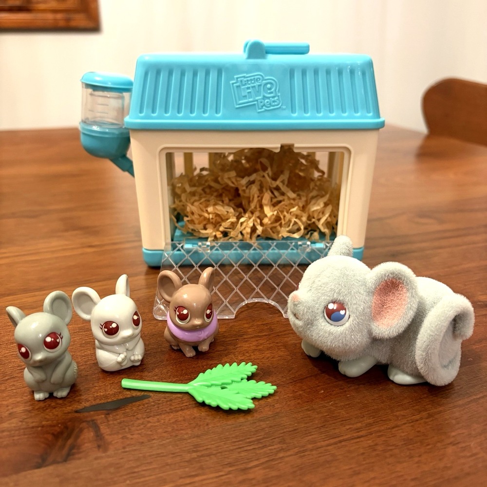 Little Live Pets Mama Surprise Lil' Mouse Minis 3 Babies House Cage